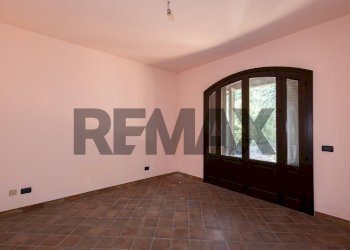 Stanza vuota - Villa Via della Costituzione
 
14, Trecastagni - photo 18