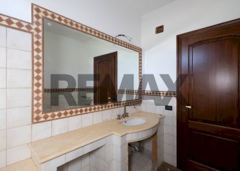 Bagno - Villa Via della Costituzione
 
14, Trecastagni - photo 29