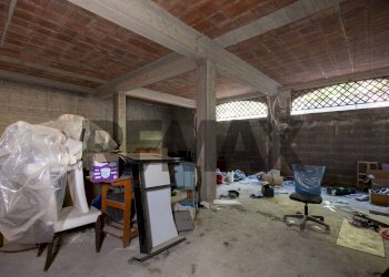 Dispensa di stoccaggio - Villa Via della Costituzione
 
14, Trecastagni - photo 38