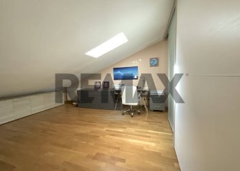 Piano superiore - Two-room apartment Via Carnia
 
5/B, Lainate - photo 10