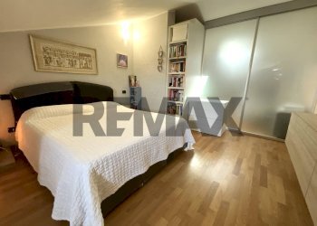 Camera - Two-room apartment Via Carnia
 
5/B, Lainate - photo 15