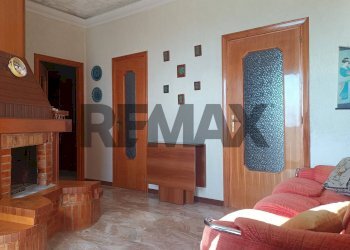 Soggiorno - Bilocale Via della Repubblica
56, Monte Sant'Angelo - foto 17