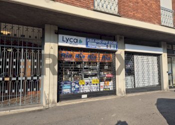 Edificio all\'aperto - Negozio Largo Tironi
4, Bergamo - foto 2