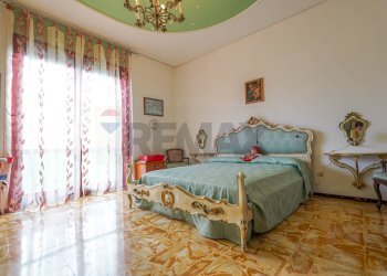 Camera / camera da letto - Villa Via Mascagni
 
2A, Lallio - photo 18