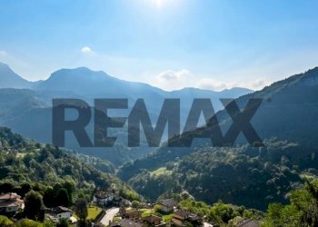 Vista delle montagne - Bilocale VIA CAVALIER DENTELLA
 
28, San Pellegrino Terme - foto 15
