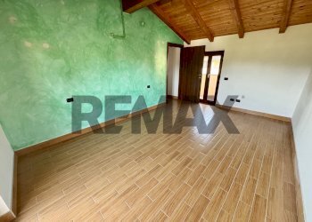 Stanza vuota - Attic VIA MILANO
 
48, Garlasco - photo 15