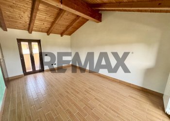 Stanza vuota - Attic VIA MILANO
 
48, Garlasco - photo 16