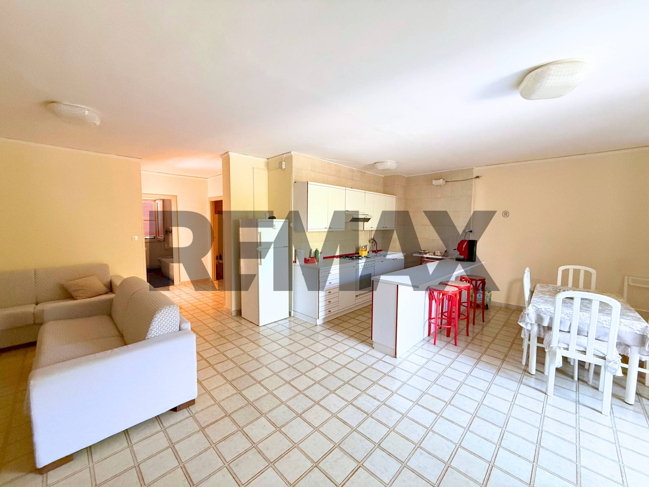 Sala da pranzo - Three-room apartment Viale dei Gerani Scalo dei Saraceni
 
snc, Manfredonia - photo 1