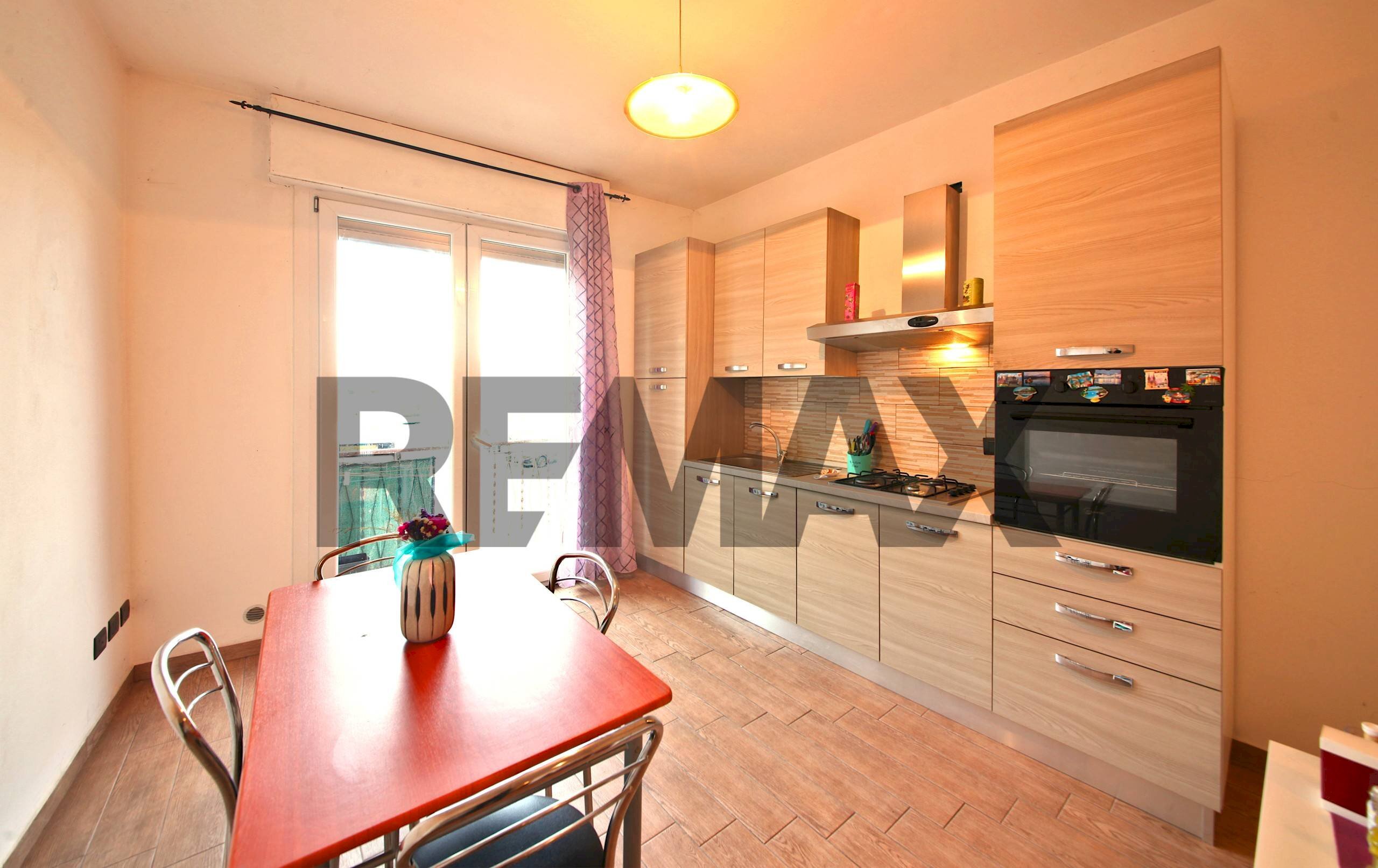 Cucina - Three-room apartment Vicolo Ghiozzi
 
25, Fidenza - photo 3