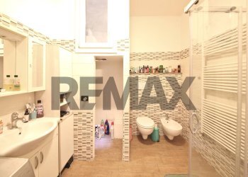 Bagno - Three-room apartment Vicolo Ghiozzi
25, Fidenza - photo 11