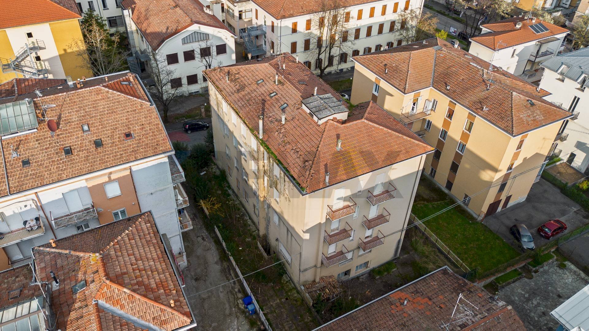 Edificio all\'aperto - Stabile - Palazzo Viale Giuseppe Verdi
 
3, Salsomaggiore Terme - foto 1