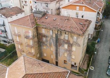 Edificio all\'aperto - Stabile - Palazzo Viale Giuseppe Verdi
 
3, Salsomaggiore Terme - foto 10