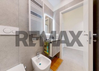 Bagno - Bilocale Via Azzo Carbonera
 
19, Milano - foto 13