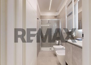 Bagno - Bilocale Via Azzo Carbonera
 
19, Milano - foto 14