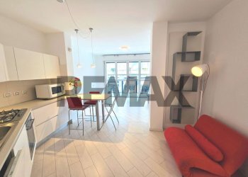 Sala da pranzo - Monolocale Viale Premuda
 
40, Milano - foto 20