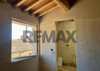 Stanza vuota - Trilocale costa vecchia
 
134, Certaldo - foto 30
