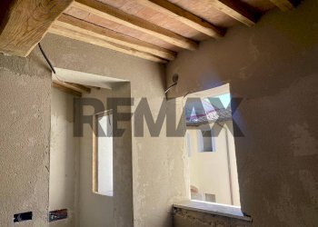 Stanza vuota - Trilocale costa vecchia
 
134, Certaldo - foto 33