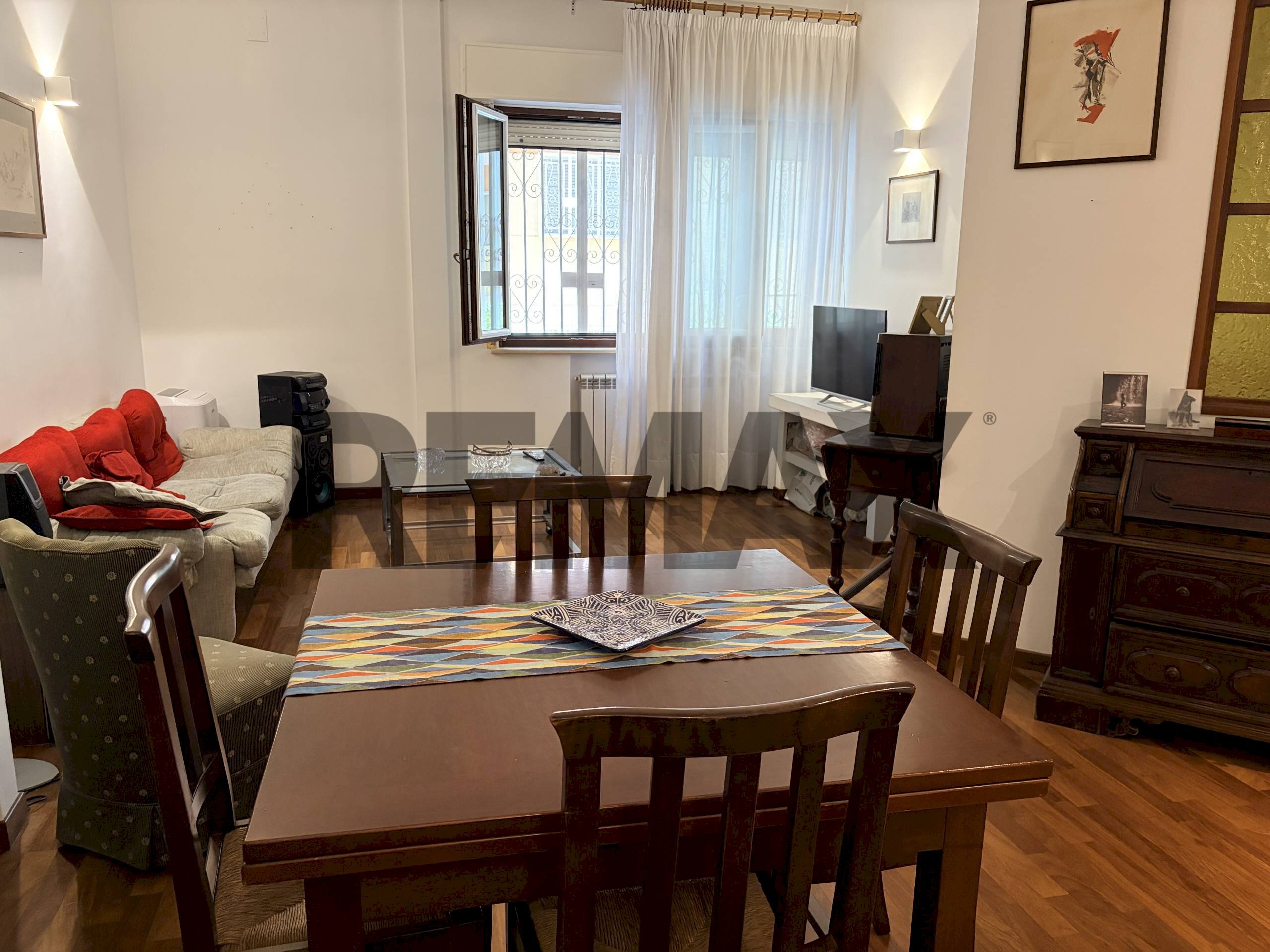 Sala da pranzo - Three-room apartment Via Mario Costa
16, Napoli - photo 2