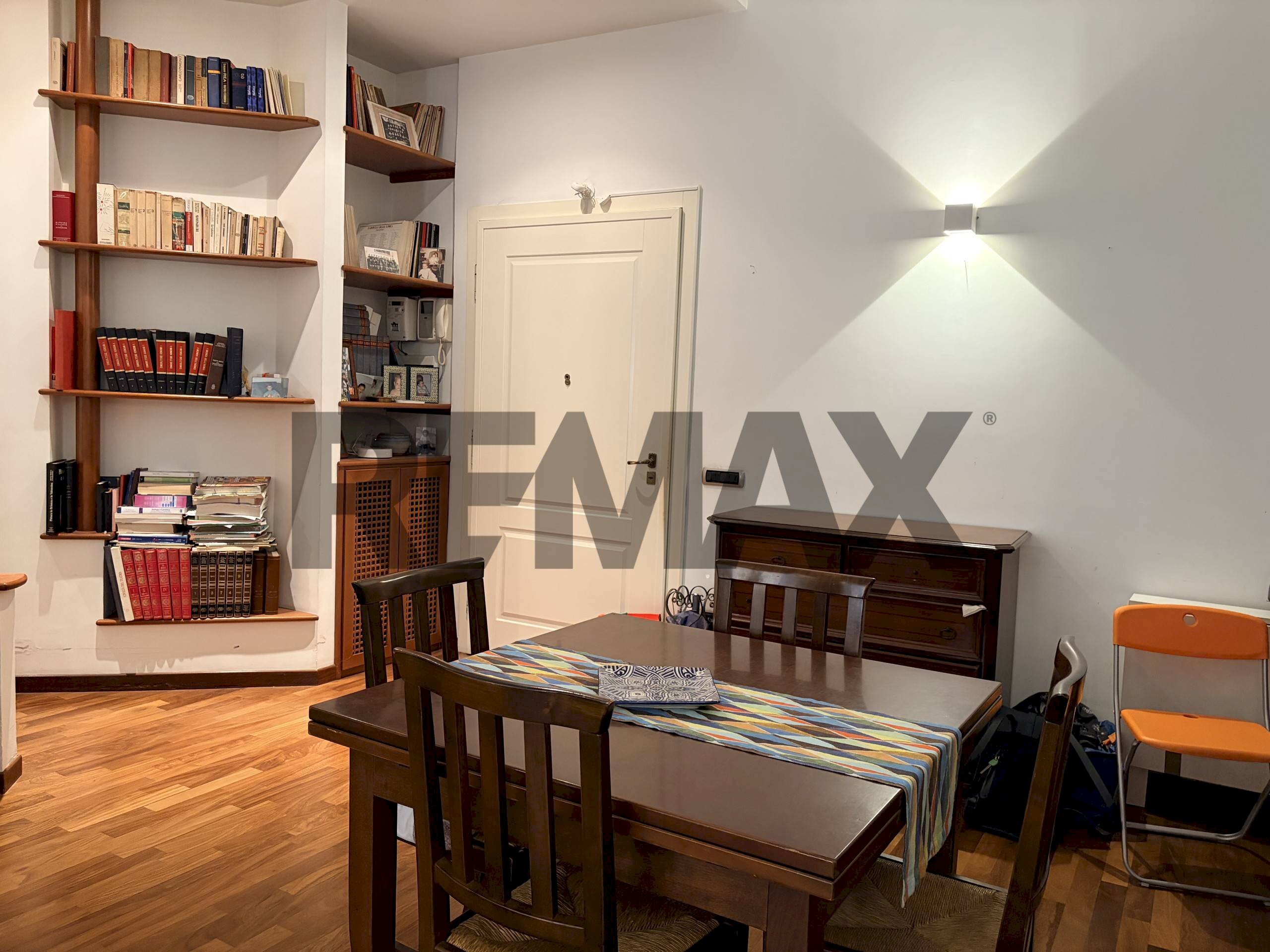 Sala da pranzo - Three-room apartment Via Mario Costa
16, Napoli - photo 3
