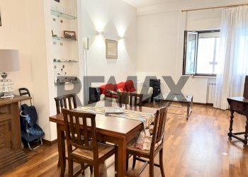 Sala da pranzo - Trilocale Via Mario Costa
 
16, Napoli - foto 1