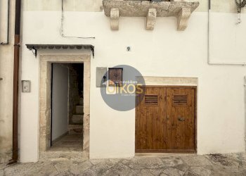 Foto 2 - Casa indipendente Via Don Giovanni Bosco
 
7-19, Castellana Grotte - foto 2