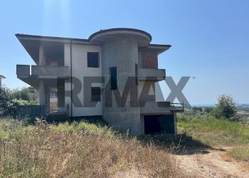 Casa all\'aperto - Villa via prima costa saturnia
 
999, Spigno Saturnia - photo 1