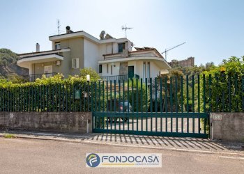 Foto 2 - Villa via Padova
 
28A, Battipaglia - photo 2
