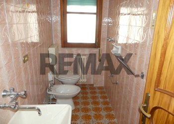 Bagno - Four-room apartment VIA ALCIDE DE GASPERI
 
3, Ragusa - photo 8