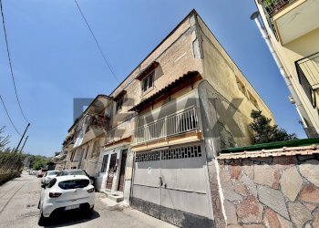 Edificio all\'aperto - Three-room apartment San Rocco
228, Marano di Napoli - photo 26