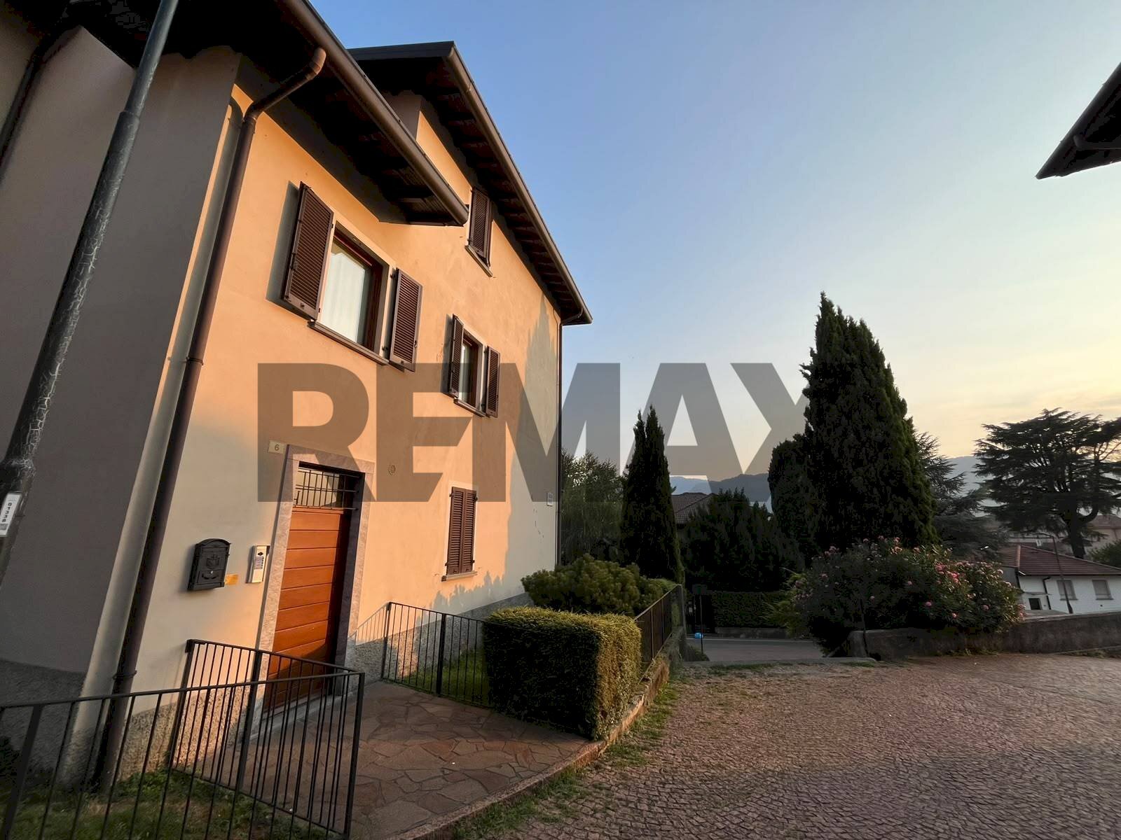 Casa all\'aperto - Bilocale Piazza Casale
6, Calolziocorte - foto 3