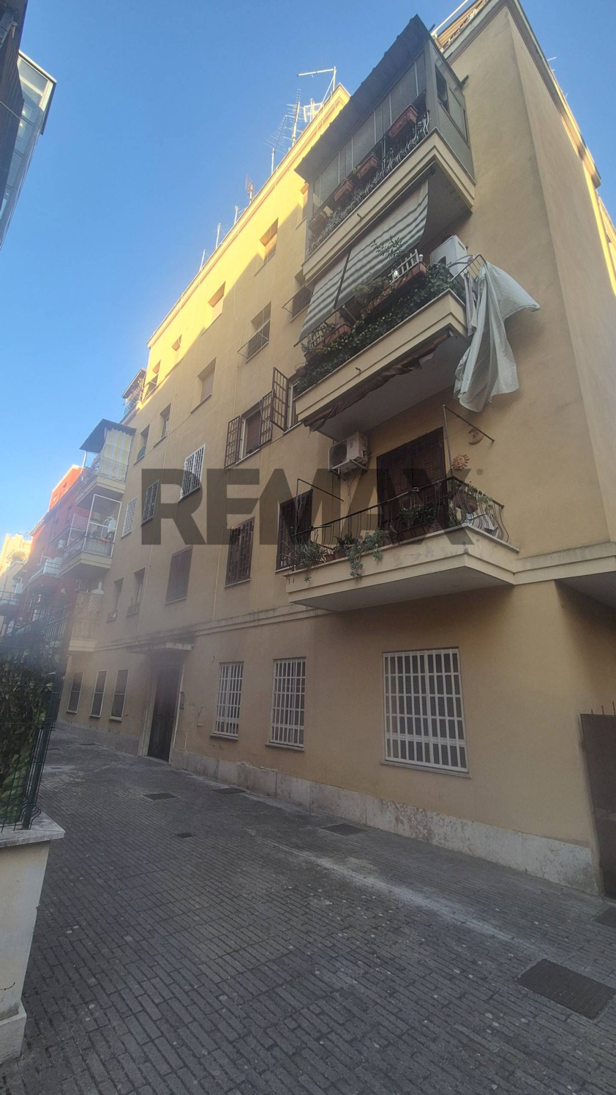 Edificio all\'aperto - Trilocale Via Delle Rose
106, Roma - foto 2