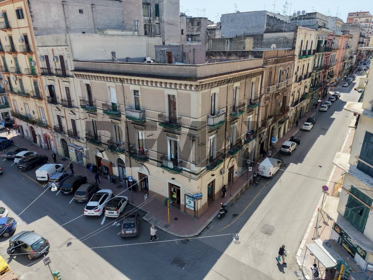 Edificio all\'aperto - Casa indipendente Via Principe Amedeo
282, Taranto - foto 3