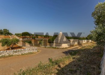 Giardino - Villa Contrada Laire
 
2, Alberobello - foto 3