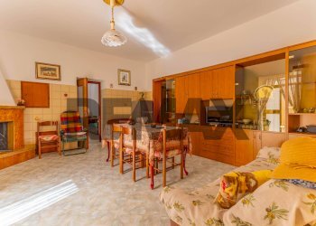 Sala da pranzo - Villa Contrada Laire
 
2, Alberobello - foto 17