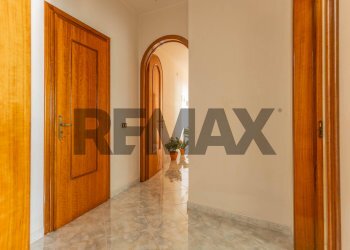 Hall / corridoio - Villa Contrada Laire
 
2, Alberobello - foto 43