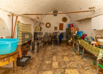 Dispensa di stoccaggio - Villa Contrada Laire
 
2, Alberobello - foto 58