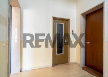 Hall / corridoio - Trilocale Via Giuseppe Verdi
9, Parma - foto 6