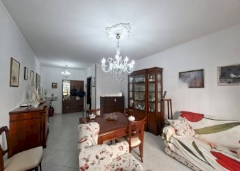 Foto 4 - Quadrilocale VIA FUGA
 
5, Caserta - foto 4