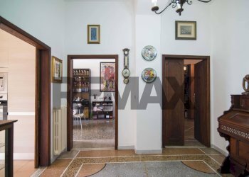 Hall / corridoio - Apartment CORSO ROMA
 
31, Roccastrada - photo 7