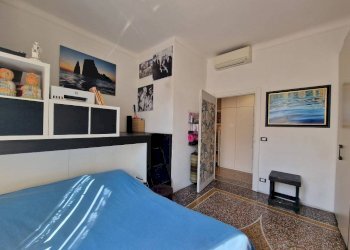 Camera da letto - Trilocale via Odoardo Ganduccio, 2, Genova (zona Nervi) - foto 25