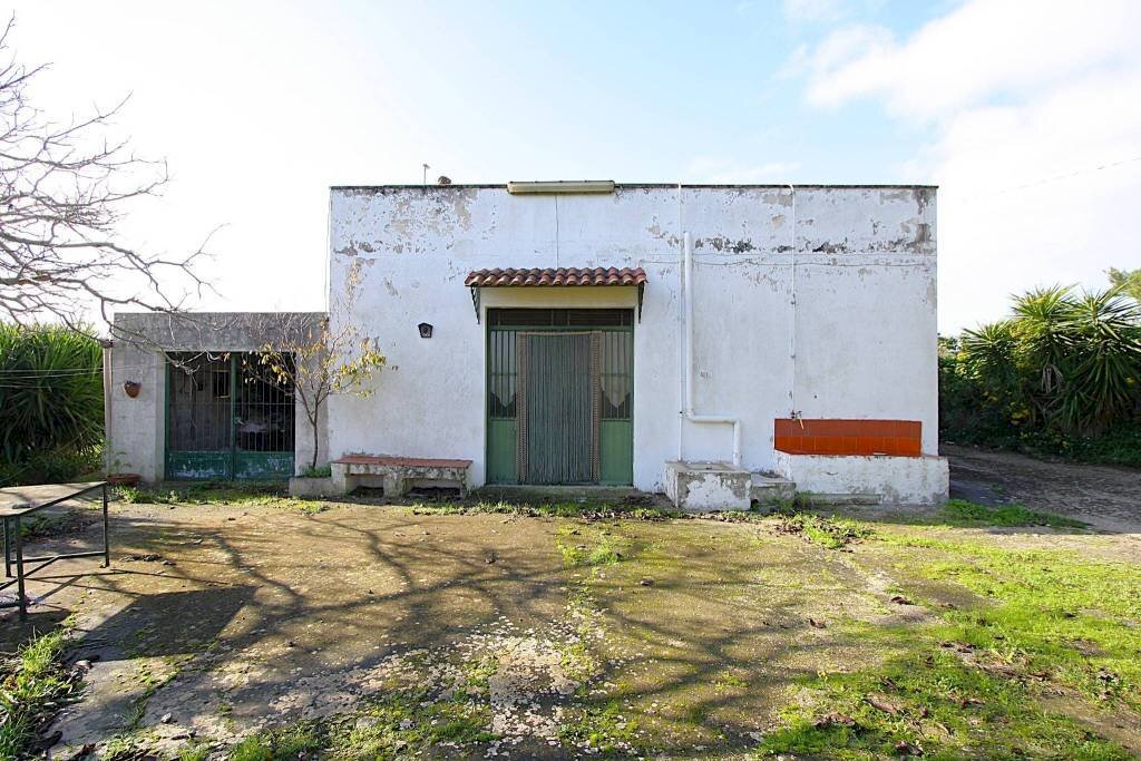 Facciata - Villa strada Comunale Antica d'Acquarica, Ruffano - photo 1