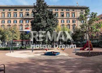 Edificio all\'aperto - Commercial Premises Via Petrarca
10, Roma - photo 5
