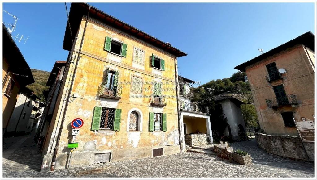 Independent house via per Cannobio, Trarego Viggiona - photo 1