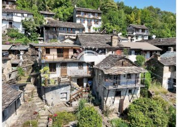 Vista - Casa indipendente via Grè, 8, Valle Cannobina - foto 1