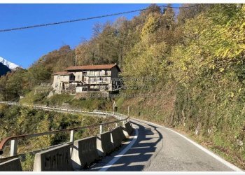 Zona - Casa indipendente via Luigi Cadorna, 54, Aurano - foto 5