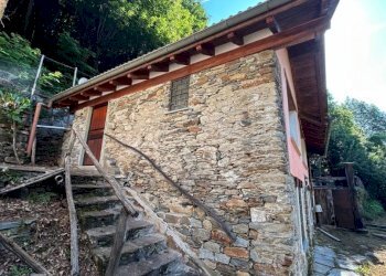 Facciata - Casa indipendente via Brandibella, 2, Valle Cannobina - foto 36