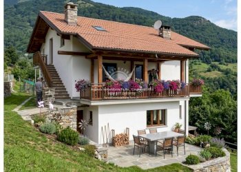 Facciata - Villa strada Provinciale della Valle Cannobina, Valle Cannobina - foto 5