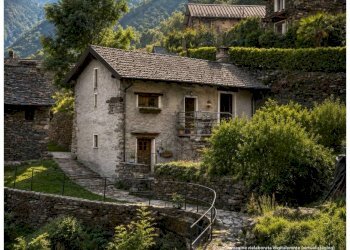 Facciata - Rustico Località Motta, Valle Cannobina - foto 2