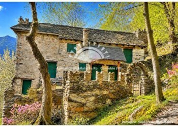 Facciata - Casa indipendente via Spoccia, Valle Cannobina - foto 2