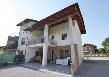 Facciata - Casa indipendente strada Rifreddo, Mondovì - foto 1